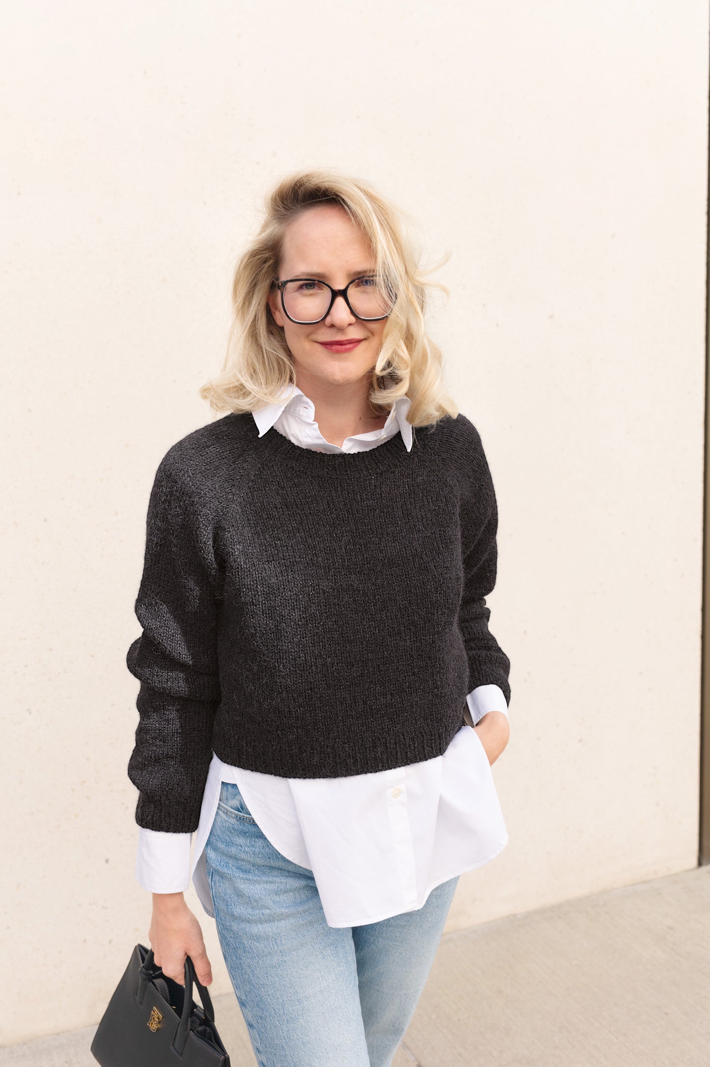 CLASSY RAGLAN SWEATER